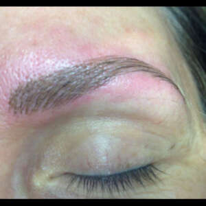 Microblading Augenbrauen nachher